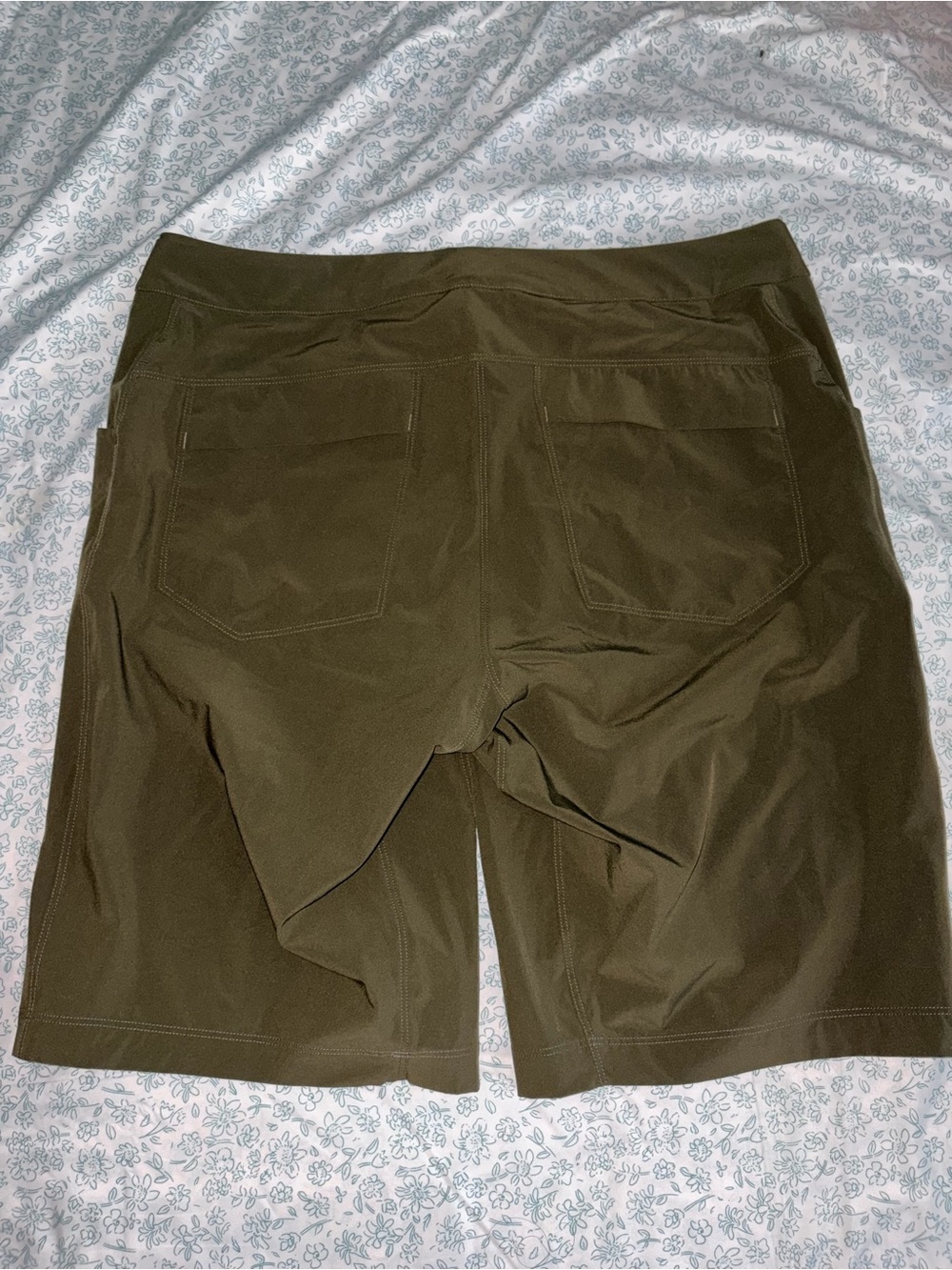 Mens Arcteryx Shorts sz 34 - Picture 2 of 6